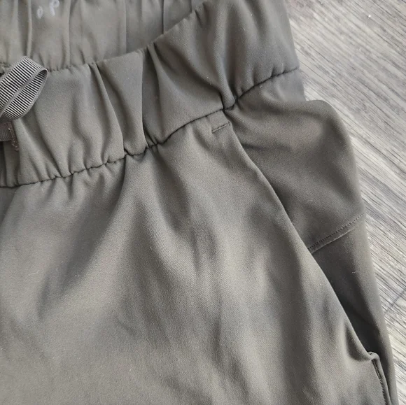 Lululemon On The Fly Olive Green Athletic Pants Size 4 - Picture 3 of 11